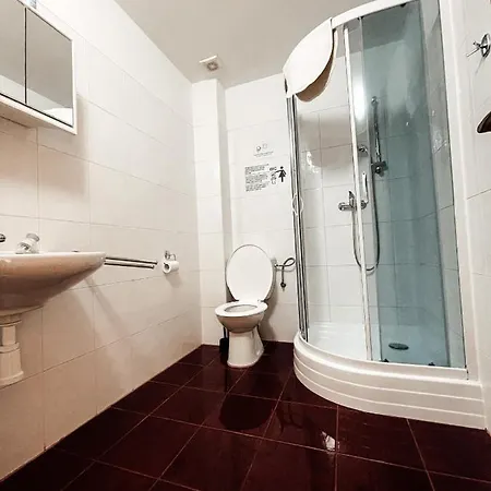 Na Vosverku 3* Čelákovice